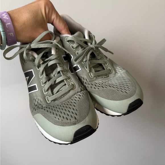 New Balance Rev Lite Sneakers Running Casual Shoes Green Black White Size 7 - Picture 9 of 12